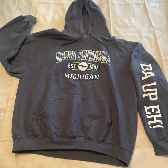 Tops - Size XL, Upper Peninsula Michigan Gray Hoodie - heavy weight.